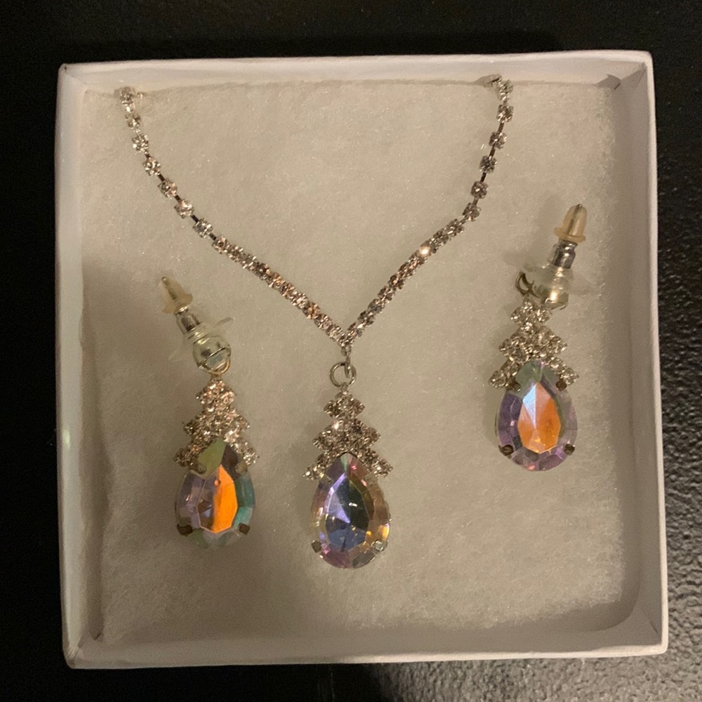 Necklace and earrings